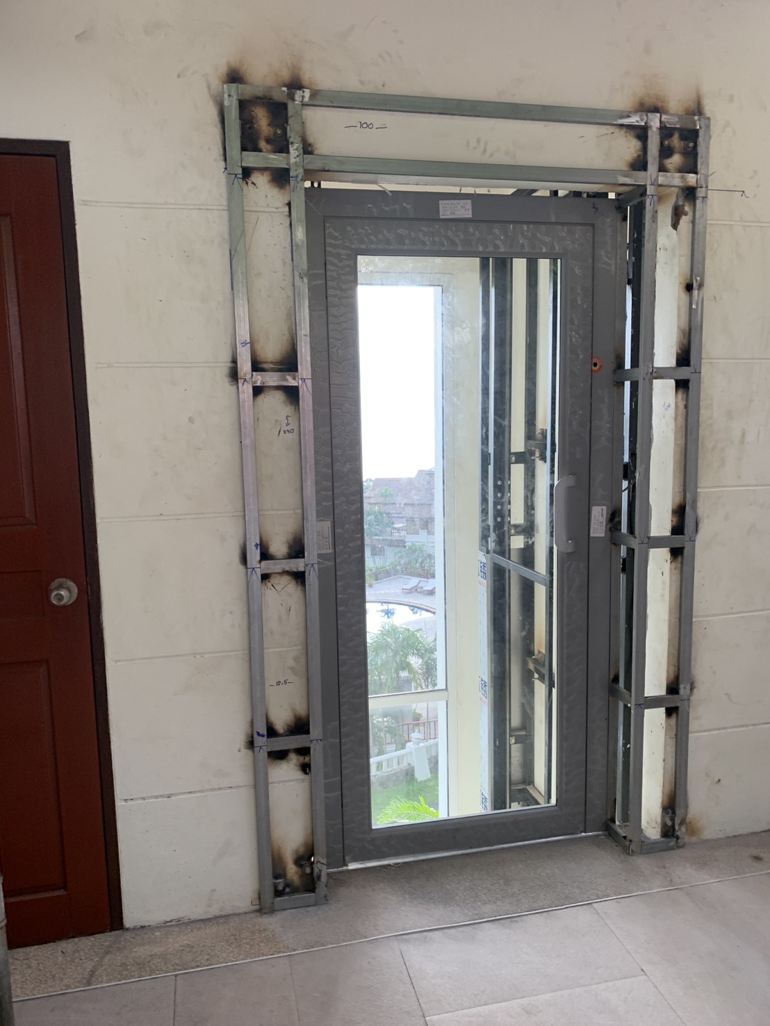 HYDRAULIC LIFT ELEVATOR 33